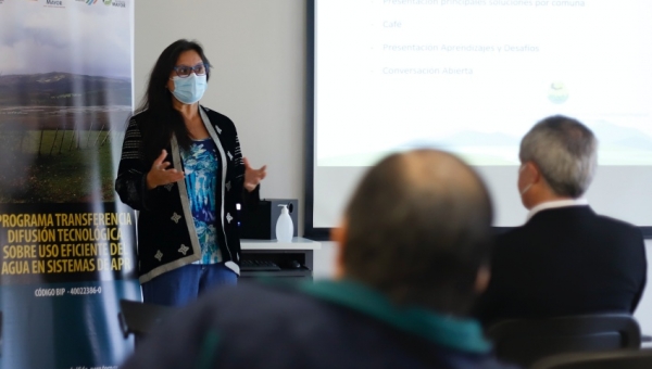 Autoridades regionales participan en taller de manejo y cuidado del agua en la Universidad Mayor